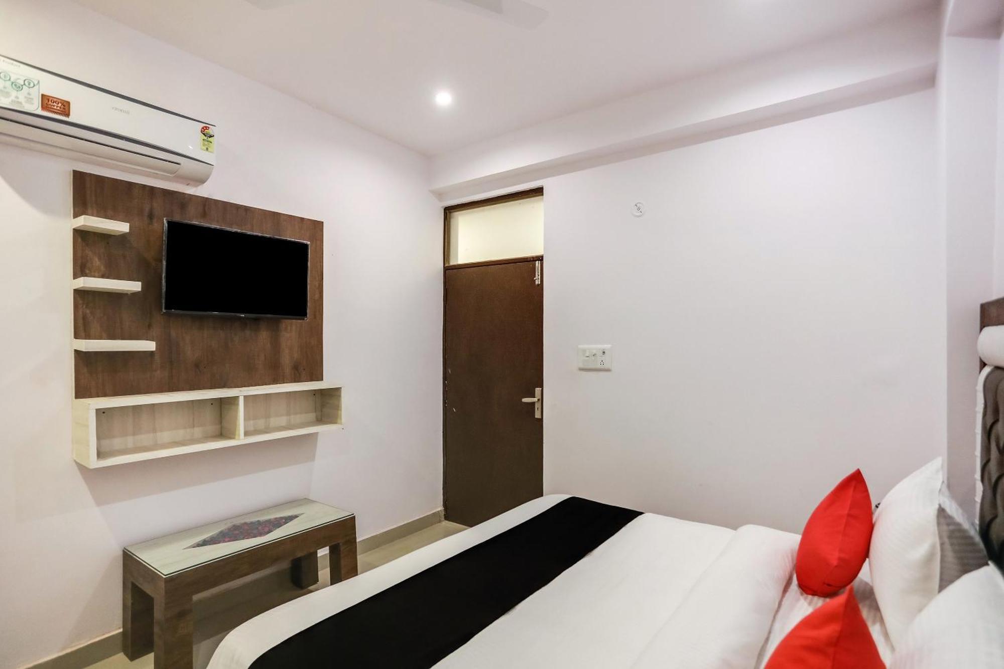 Hotel O Golden Stone Ghaziabad Exterior foto