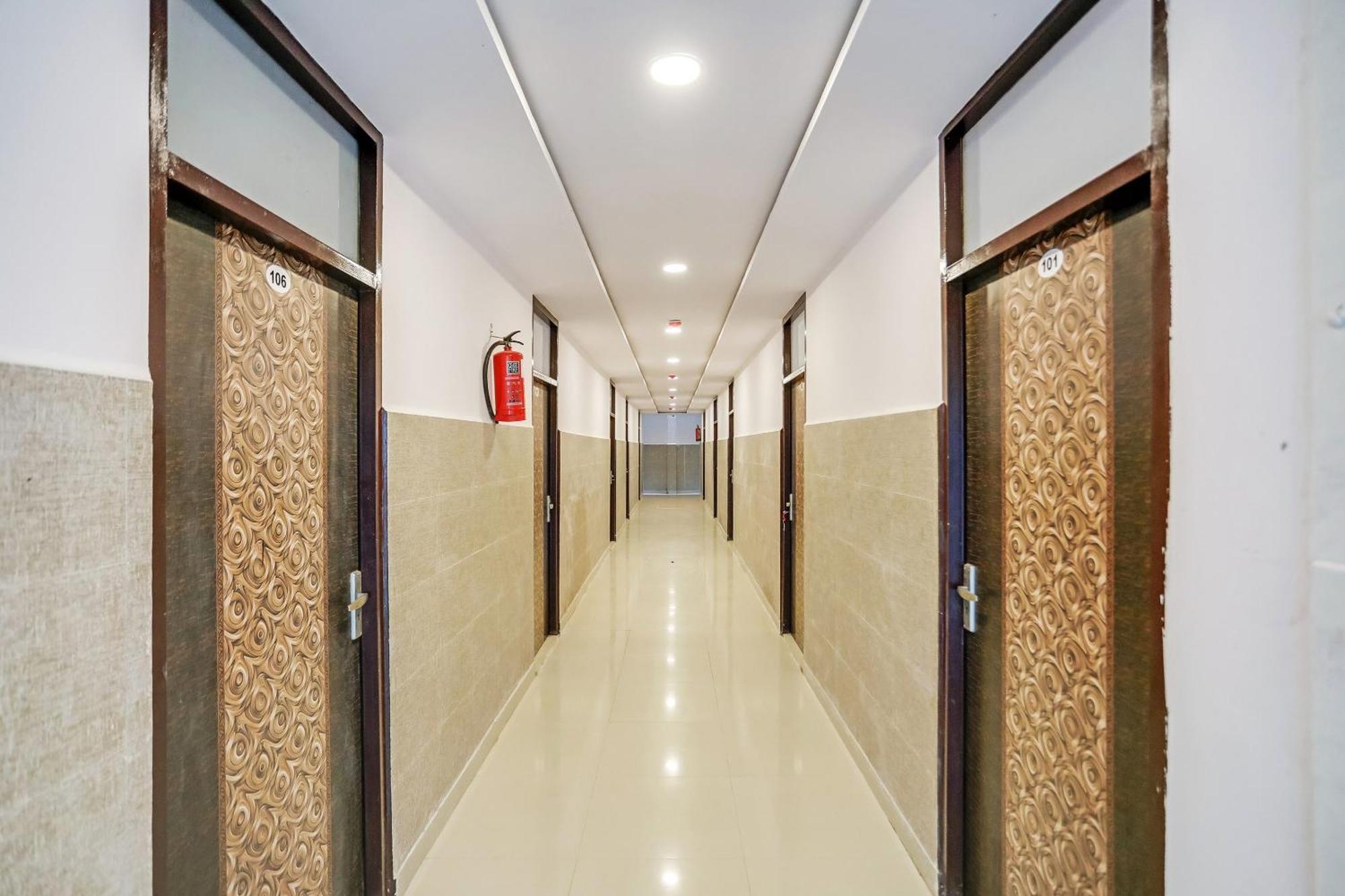Hotel O Golden Stone Ghaziabad Exterior foto